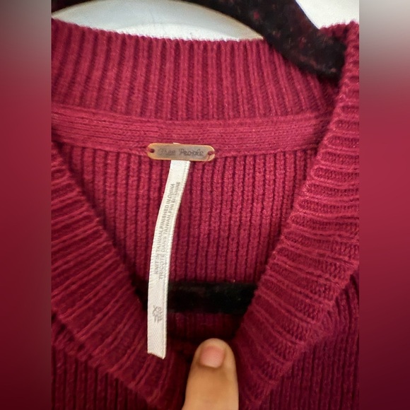 Free People  Mock Neck Long Sleeve Fuchsia Oversized Sweater Size XS - Picture 6 of 11